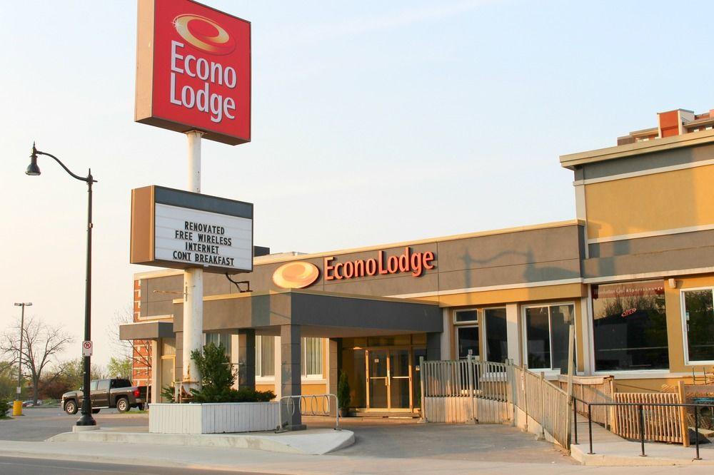 Econo Lodge City Centre Kingston Exteriör bild
