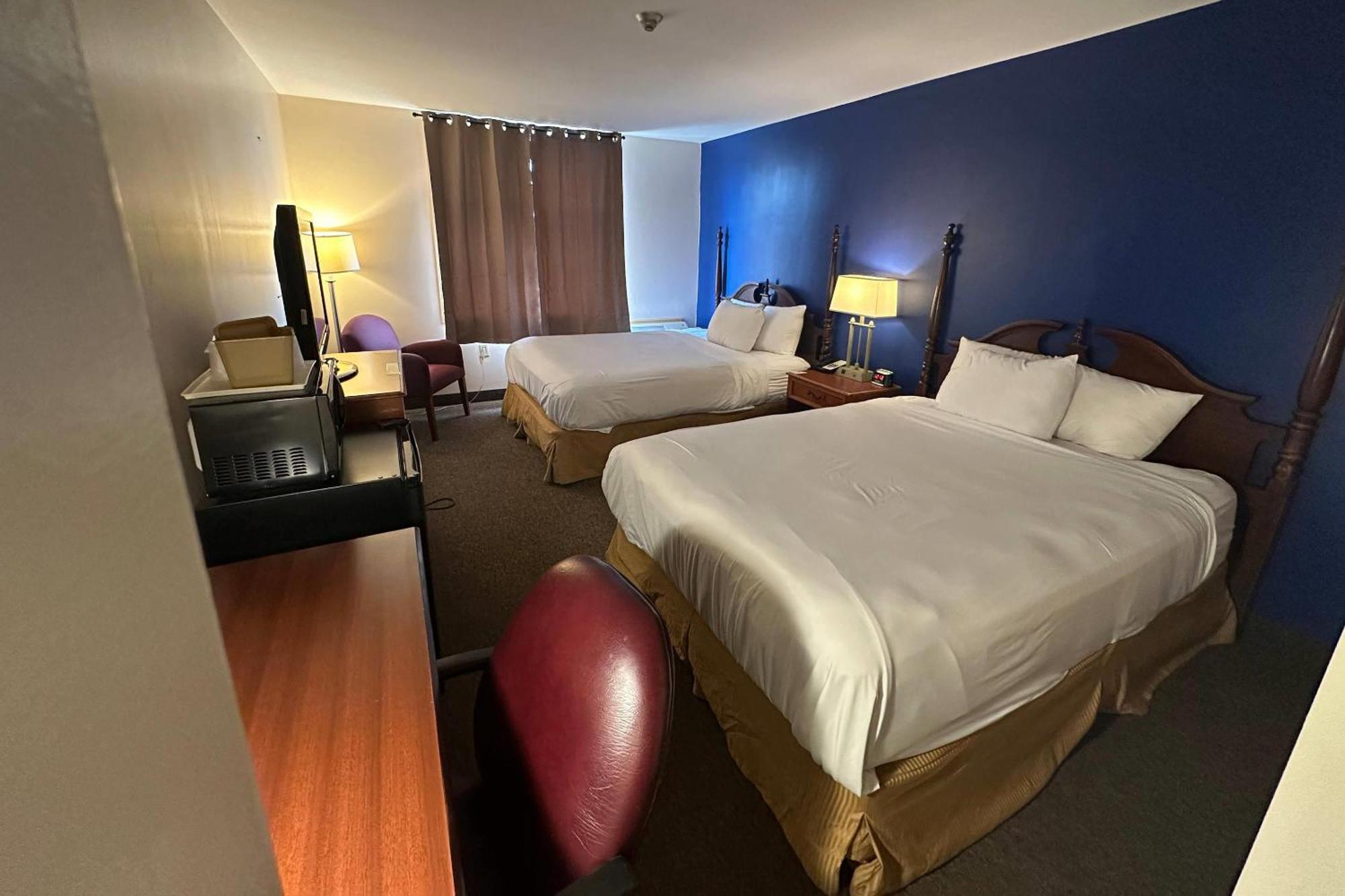 Econo Lodge City Centre Kingston Exteriör bild